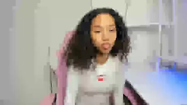 Snapshot of cedaya444 chatting on 02/27/25, 05:45 cedaya444 online show from 02/27/25, 05:45