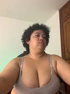 Snapshot of Mrskary chatting on 11/19/25, 01:16 Mrskary online show from 11/19/25, 01:16