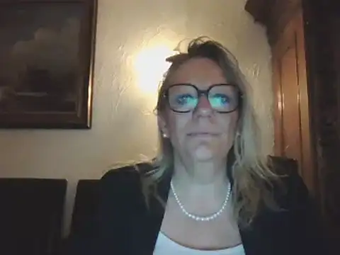 Silkesquirt online show from 12/10/24, 07:16
