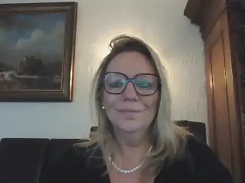 Silkesquirt online show from 12/13/24, 10:41