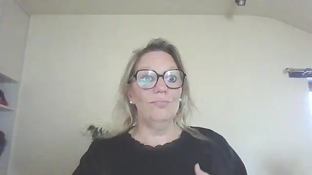 Silkesquirt online show from 09/11/25, 07:19