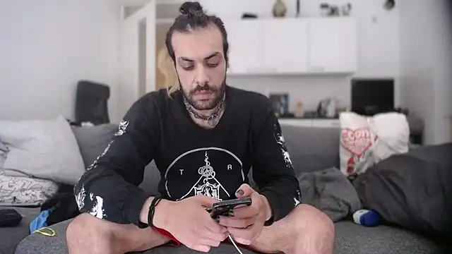 P4RtYBOII92 online show from 09/16/25, 10:49