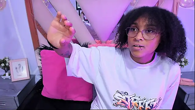 Elith noa online show from 01/19/25, 01:32