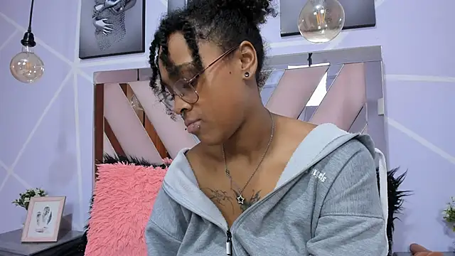 Elith noa online show from 02/01/25, 01:44