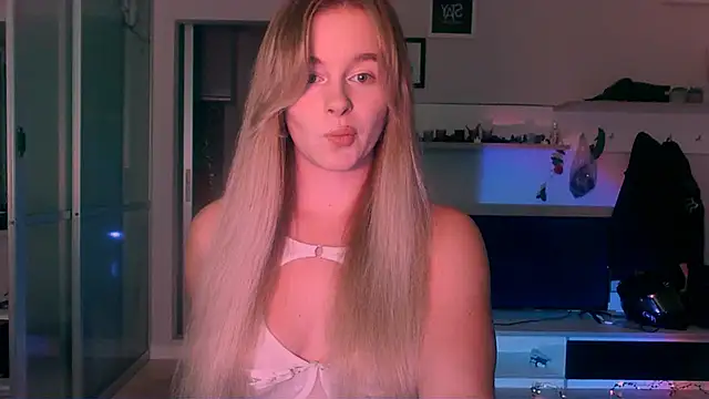 Eva Jaya online show from 09/19/25, 01:01