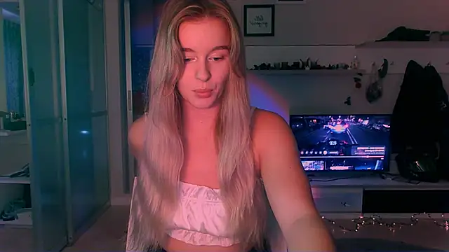 Eva Jaya online show from 09/20/25, 11:11