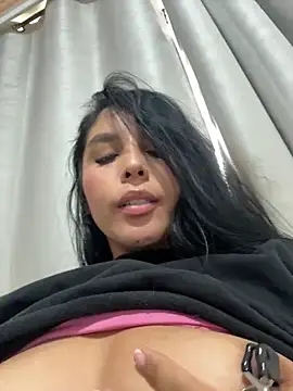  miaquevedo  online show from 06/03/26, 08:14