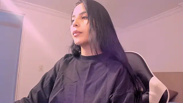  miaquevedo  online show from 07/21/26, 03:58