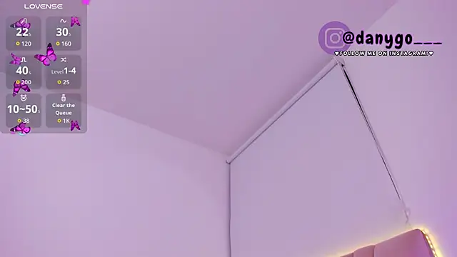 ZarianaEvanz online show from 09/13/25, 11:04