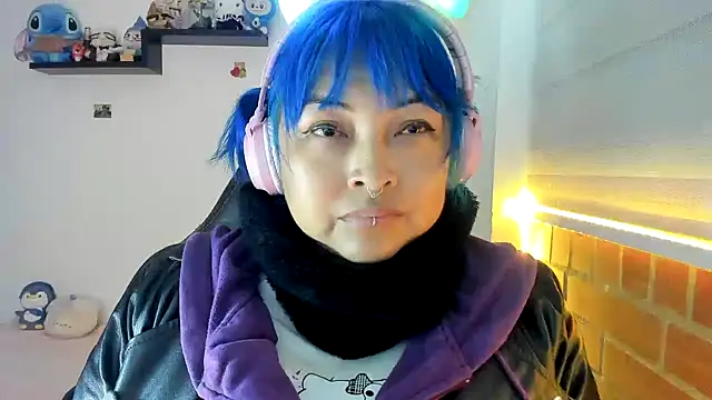 Shaddycute  online show from 11/06/25, 04:02