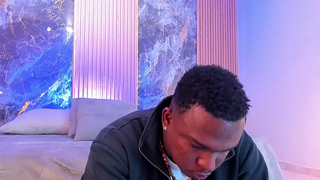 Snapshot of Troykhalil chatting on 10/13/25, 11:05 Troykhalil online show from 10/13/25, 11:05