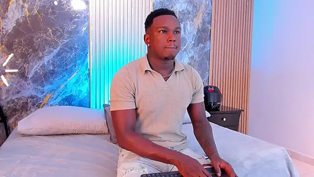 Snapshot of Troykhalil chatting on 10/17/25, 09:17 Troykhalil online show from 10/17/25, 09:17