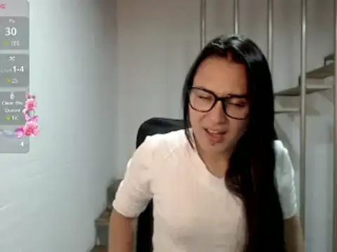 Snapshot of Jessie_Desire chatting on 03/11/25, 12:00 Jessie Desire online show from 03/11/25, 12:00