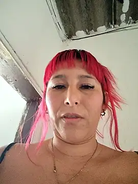 florecita9 online show from 05/15/26, 05:20