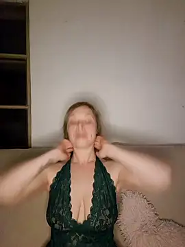 katiestevens online show from 10/04/25, 08:40