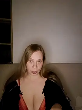 katiestevens online show from 11/22/25, 09:47