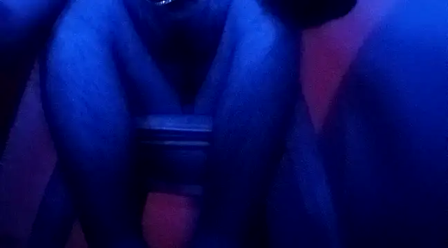 Chatoxxx614 online show from 12/31/24, 11:42