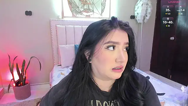  nina sweet online show from 09/18/25, 12:07