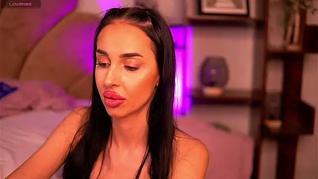 KairaAndrews online show from 01/05/25, 10:08