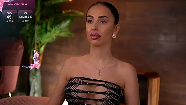 Snapshot of KairaAndrews chatting on 11/11/25, 07:58 KairaAndrews online show from 11/11/25, 07:58