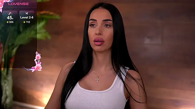 Snapshot of KairaAndrews chatting on 11/19/25, 07:36 KairaAndrews online show from 11/19/25, 07:36