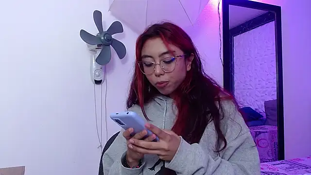 Snapshot of Ava_jones1 chatting on 02/11/25, 11:12 Ava jones1 online show from 02/11/25, 11:12