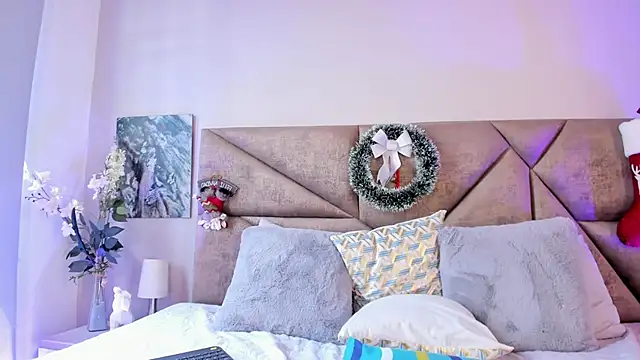 Snapshot of Salomesimos1 chatting on 12/13/24, 06:16 Salomesimos1 online show from 12/13/24, 06:16