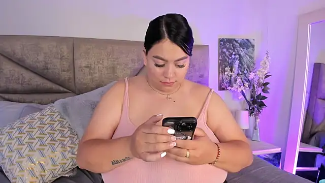 Snapshot of Salomesimos1 chatting on 01/23/25, 11:15 Salomesimos1 online show from 01/23/25, 11:15