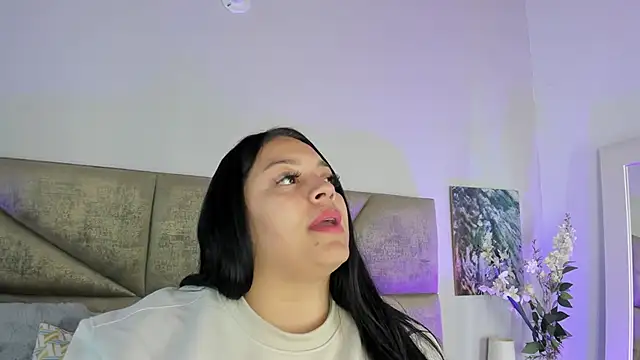 Snapshot of Salomesimos1 chatting on 02/11/25, 04:56 Salomesimos1 online show from 02/11/25, 04:56