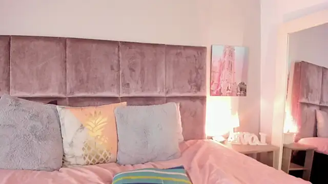 Snapshot of Salomesimos1 chatting on 03/13/25, 05:22 Salomesimos1 online show from 03/13/25, 05:22