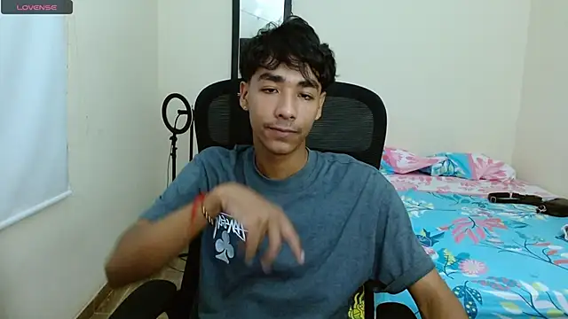 tyler maxx online show from 12/05/24, 08:11