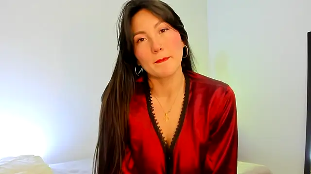 Elle Lee  online show from 01/03/25, 11:23