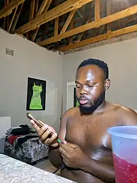 Snapshot of LaughRiotX chatting on 09/22/25, 07:16 LaughRiotX online show from 09/22/25, 07:16