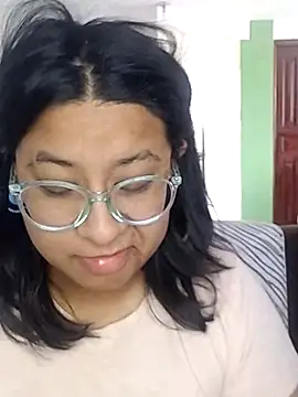 sarah12333 online show from 07/10/26, 06:21