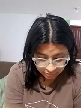 sarah12333 online show from 07/18/26, 12:04