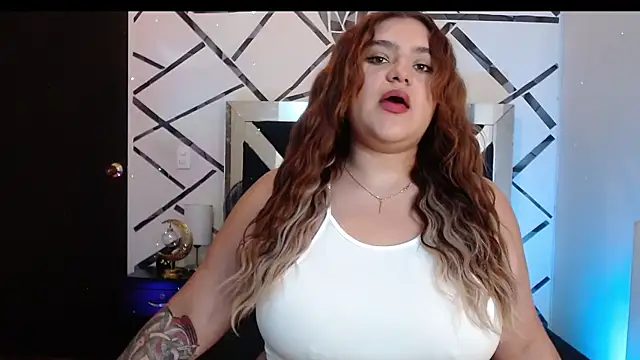 Snapshot of Adele_cruz chatting on 10/24/25, 11:23 Adele cruz online show from 10/24/25, 11:23