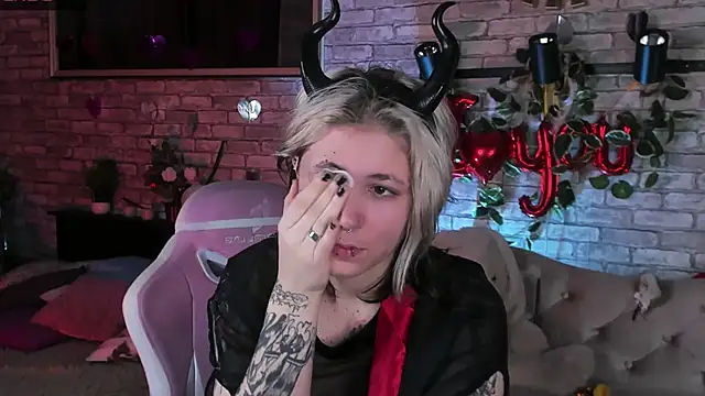 Snapshot of Alex_Howell chatting on 02/26/25, 08:54 Alex Howell online show from 02/26/25, 08:54