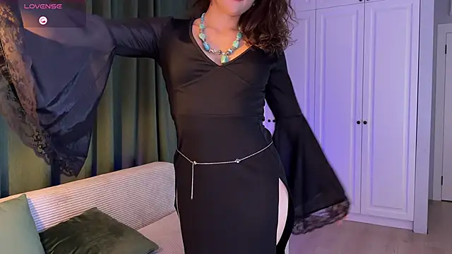 Snapshot of Pavlyna chatting on 11/24/25, 06:29 Pavlyna online show from 11/24/25, 06:29