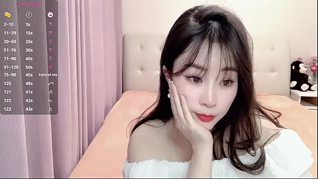 aisha123123 online show from 02/01/25, 02:02