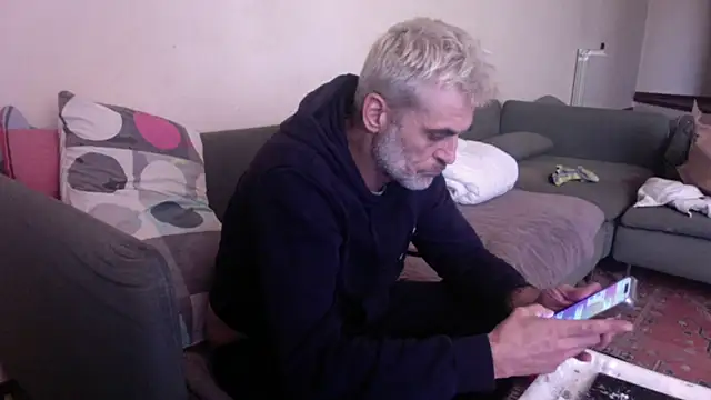 Snapshot of skossa777 chatting on 10/28/25, 11:03 skossa777 online show from 10/28/25, 11:03