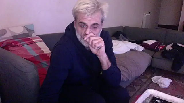 Snapshot of skossa777 chatting on 11/24/25, 02:06 skossa777 online show from 11/24/25, 02:06