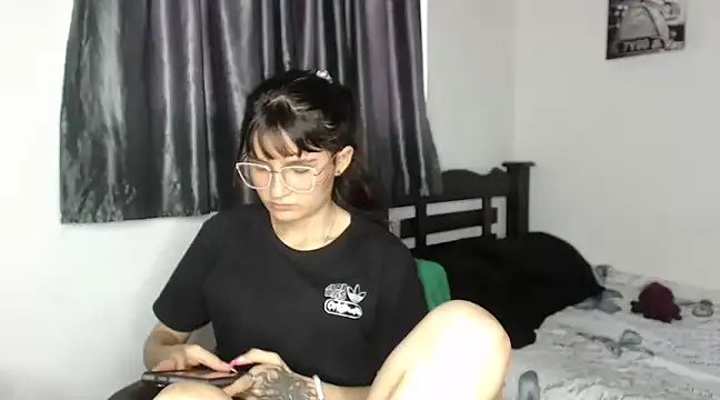 saritapretyy online show from 01/27/25, 09:33