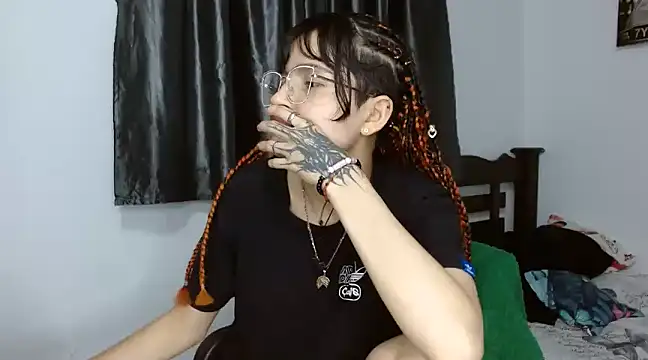 saritapretyy online show from 02/11/25, 01:52