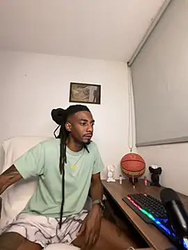 Snapshot of Malkon_Big chatting on 09/14/25, 12:10 Malkon Big online show from 09/14/25, 12:10