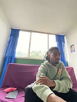 Snapshot of Malkon_Big chatting on 09/20/25, 12:39 Malkon Big online show from 09/20/25, 12:39