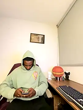 Snapshot of Malkon_Big chatting on 10/01/25, 02:50 Malkon Big online show from 10/01/25, 02:50