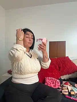 karenlennox1 online show from 05/06/26, 12:41