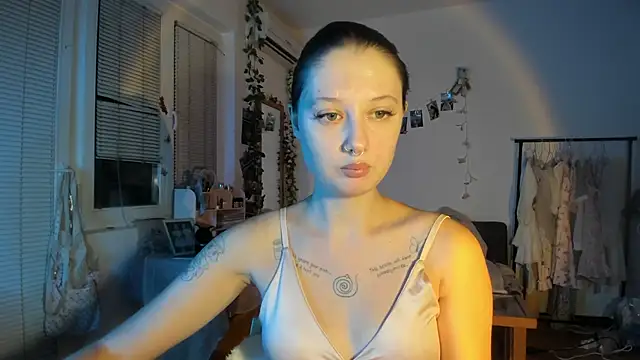 Snapshot of Jenny_darling_love chatting on 11/04/25, 08:19 Jenny darling love online show from 11/04/25, 08:19