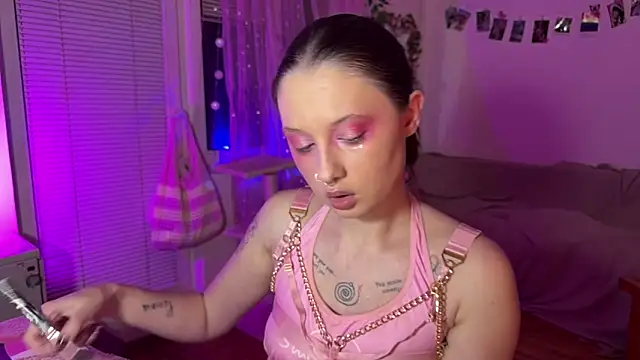 Jenny darling love online show from 06/07/26, 08:34