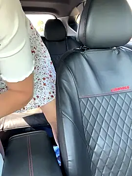 Cherry-red-xo online show from 09/19/25, 05:13